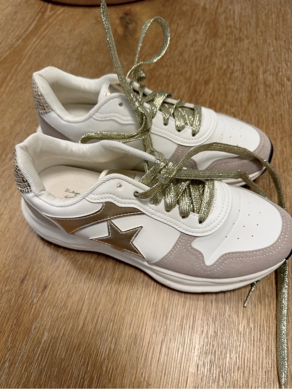 Vintage Havana White and Gold Star Detail Sneakers